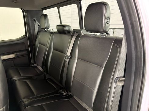 Used 2015 Ford F150 Lariat image 17