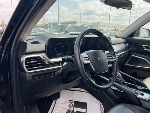 Certified 2025 Kia Telluride S image 10