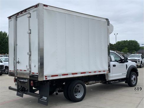 Used 2020 Ford F550 2WD Regular Cab Super Duty image 2