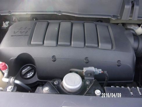 Used 2014 Buick Enclave Premium AWD/4WD image 19