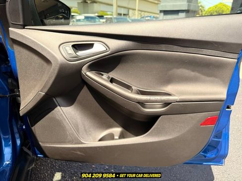 Used 2018 Ford Focus SEL FWD image 34