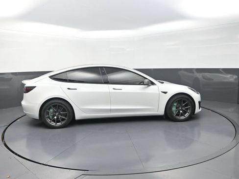 Used 2022 Tesla Model 3 Long Range AWD/4WD image 13