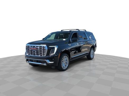 New 2026 GMC Yukon XL Denali w/ Sun & Power Step Package AWD/4WD image 4