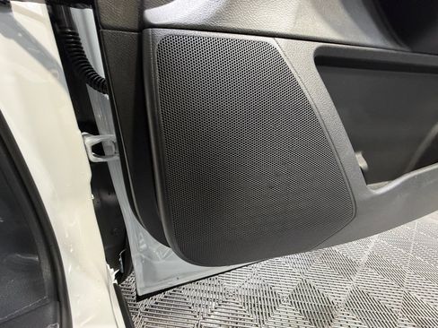 New 2026 Nissan Pathfinder SL image 27