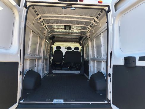 New 2026 RAM ProMaster 2500 w/ Convenience Group image 25