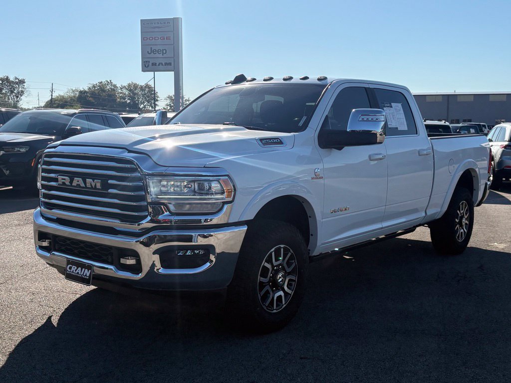 Used 2024 RAM 2500 Limited w/ Towing Technology Group AWD/4WD image 3
