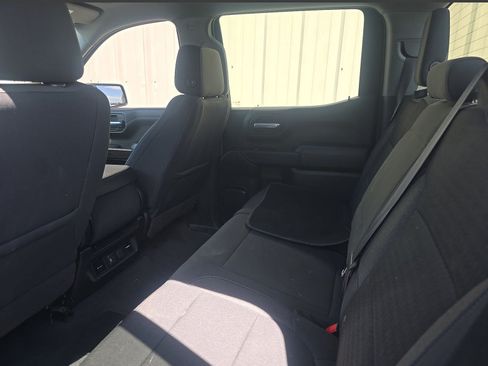Used 2021 Chevrolet Silverado 1500 LT w/ Bed Protection Package RWD image 9
