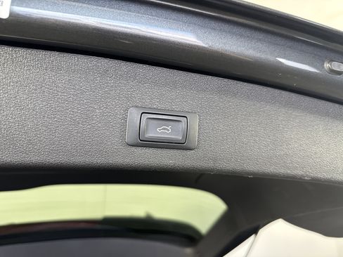 Used 2015 Audi SQ5 Premium Plus w/ Technology Package image 33