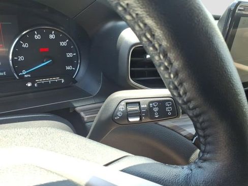 Used 2022 Ford Explorer Limited AWD/4WD image 27