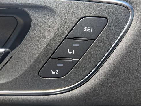 New 2026 Nissan Rogue Platinum AWD/4WD image 22