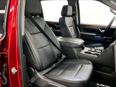 Used 2024 GMC Sierra 3500 Denali w/ Denali Reserve Package AWD/4WD image 8