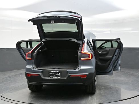Used 2023 Volvo C40 P8 Recharge Ultimate w/ Protection Package Premier AWD/4WD image 38