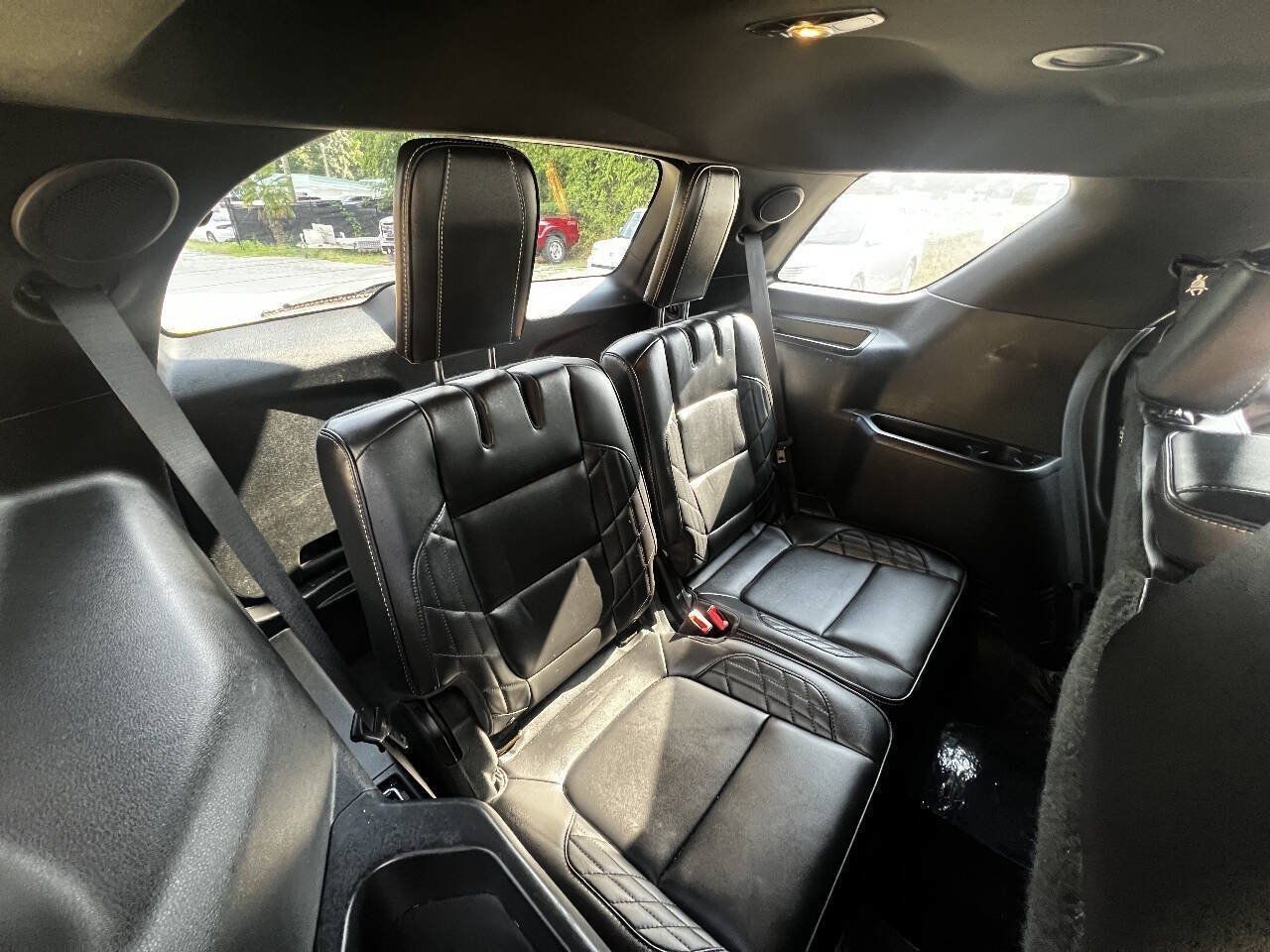 Used 2017 Ford Explorer Platinum AWD/4WD image 9