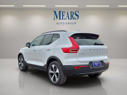 New 2026 Volvo XC40 B5 Plus w/ Protection Package Premier