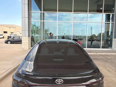 Used 2020 Toyota Corolla SE w/ SE Premium Package FWD image 15