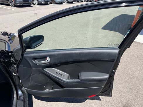 Used 2017 Kia Forte LX FWD image 12