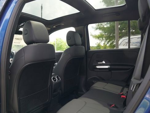 Certified 2026 Mercedes-Benz GLB 250 4MATIC image 43