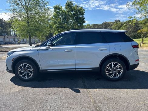 New 2026 Lincoln Corsair Premiere image 23