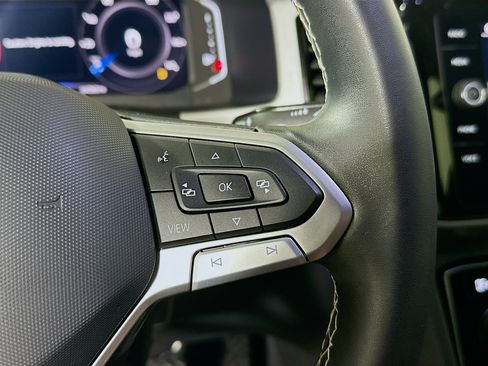 Used 2023 Volkswagen Atlas Cross Sport SE w/ Panoramic Sunroof Package FWD image 17