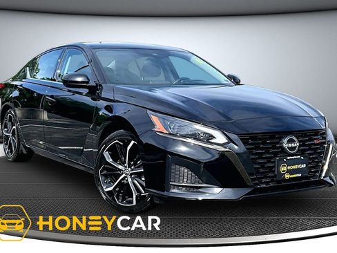 Used 2024 Nissan Altima 2.5 SR FWD image 1