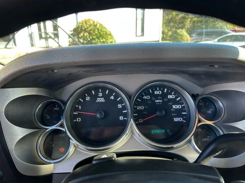 Used 2007 Chevrolet Silverado 3500 W/T image 19