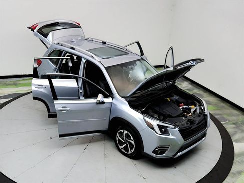 Used 2022 Subaru Forester Touring AWD/4WD image 39