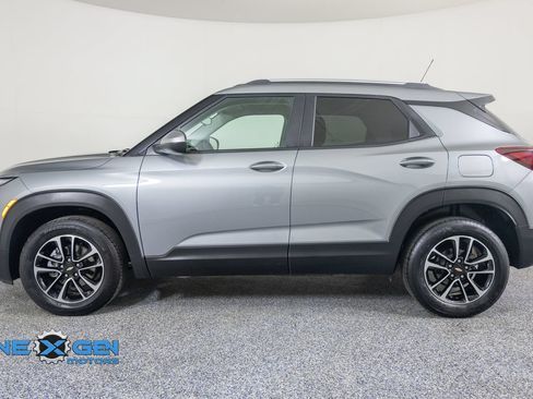 Used 2026 Chevrolet TrailBlazer LT AWD/4WD image 4