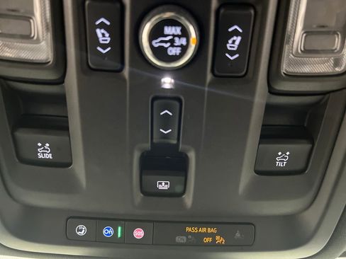 Used 2023 GMC Yukon Denali image 59