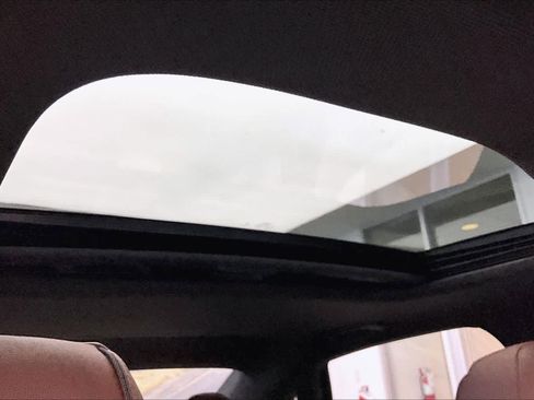 Used 2021 Audi A4 2.0T Premium image 14