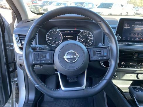 Used 2023 Nissan Rogue SV w/ SV Premium Package image 23