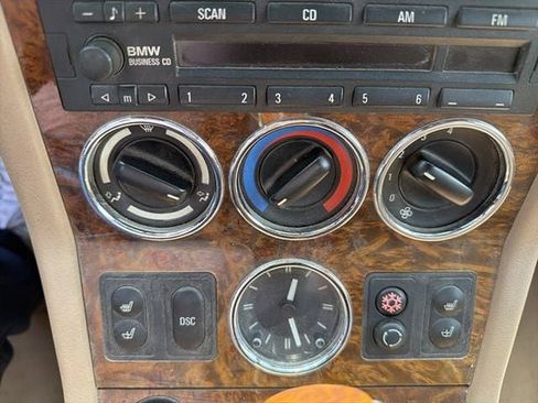 Used 2001 BMW Z3 2.5i RWD image 13