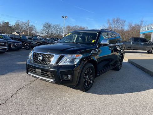 Used 2020 Nissan Armada Platinum w/ Captain's Chairs Package image 3
