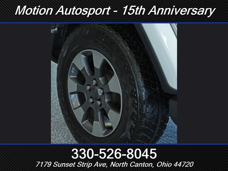 Used 2019 Jeep Wrangler Unlimited Sahara w/ Cold Weather Group AWD/4WD image 40