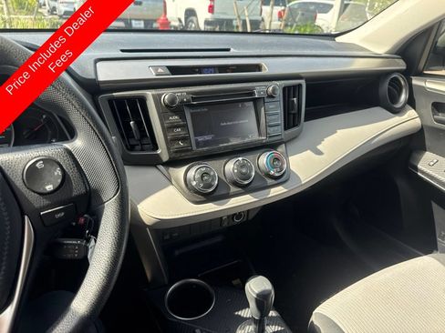 Used 2015 Toyota RAV4 LE AWD/4WD image 10