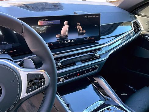 New 2026 BMW X6 xDrive40i image 6