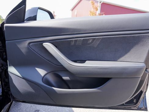 Used 2019 Tesla Model 3 Long Range image 28