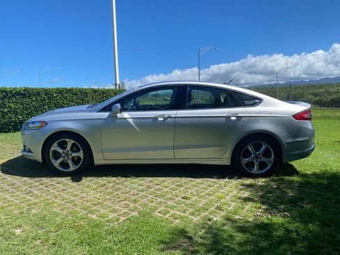 Used 2016 Ford Fusion SE FWD image 22