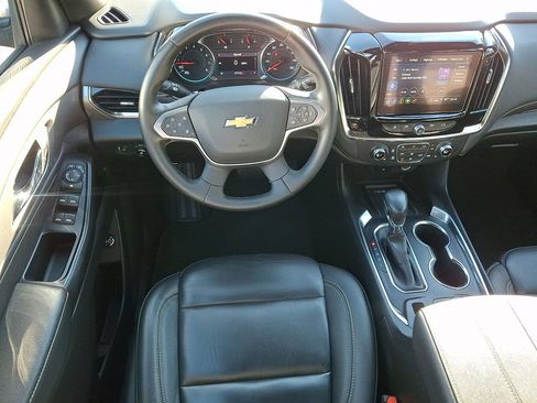 Used 2023 Chevrolet Traverse LT AWD/4WD image 12