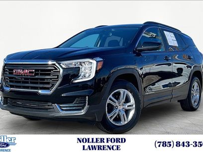 Used 2022 GMC Terrain SLE w/ Driver Convenience Package