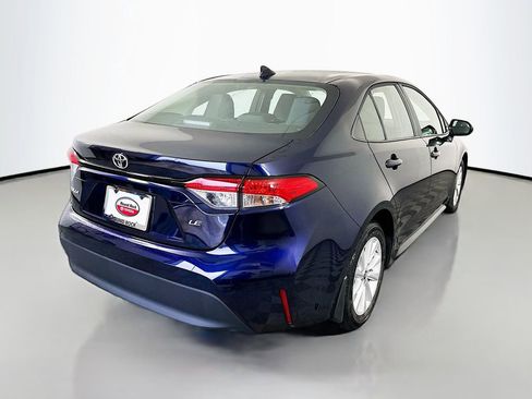 Certified 2026 Toyota Corolla LE w/ LE Premium Package FWD image 5