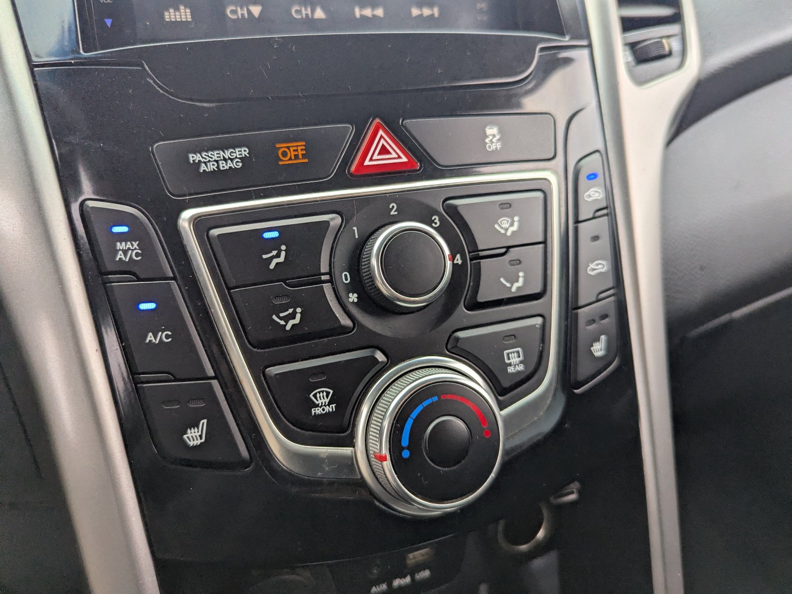 Used 2016 Hyundai Elantra GT FWD image 26