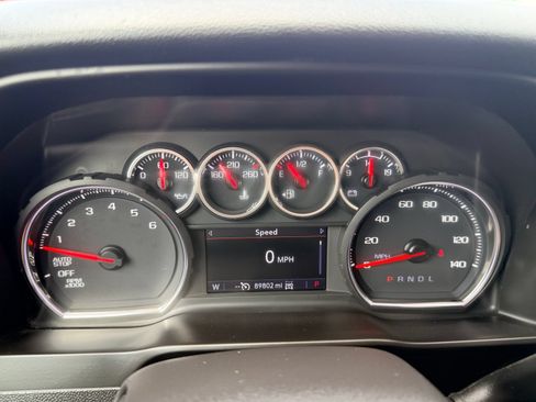 Used 2020 Chevrolet Silverado 1500 LT w/ Texas Edition AWD/4WD image 16