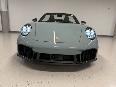 Used 2025 Porsche 911 Carrera GTS image 19