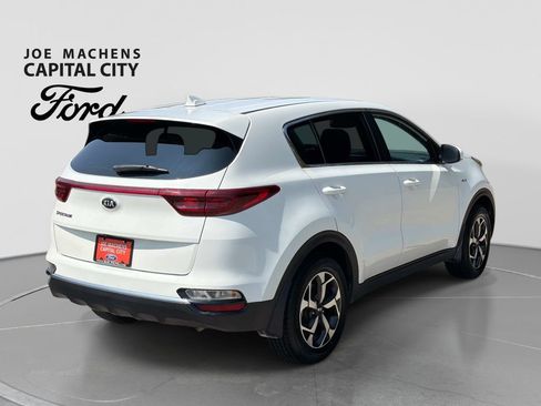 Used 2021 Kia Sportage LX AWD/4WD image 4