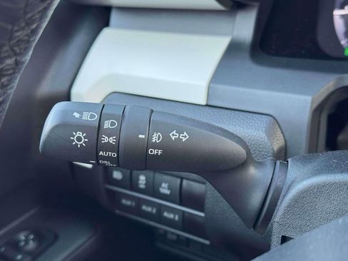 Used 2024 Toyota Tacoma TRD Sport w/ TRD Sport Upgrade Package image 20