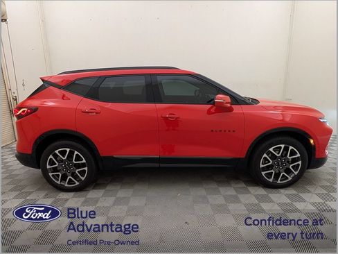Used 2025 Chevrolet Blazer RS w/ Driver Confidence II Package AWD/4WD image 2