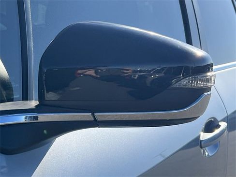 Used 2024 Subaru Outback Premium image 37