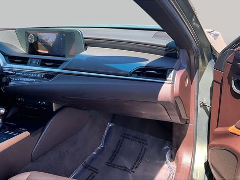 Used 2020 Lexus ES 350 w/ Premium Package FWD image 18