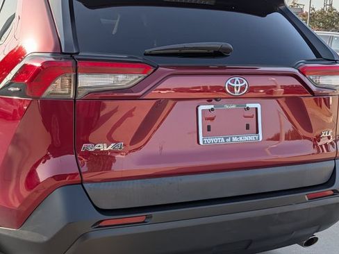 Used 2024 Toyota RAV4 XLE Premium FWD image 8