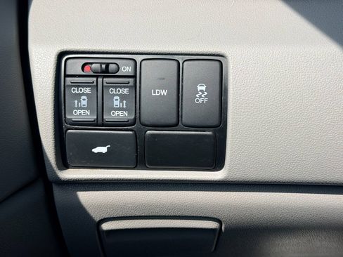 Used 2015 Honda Odyssey EX-L image 40
